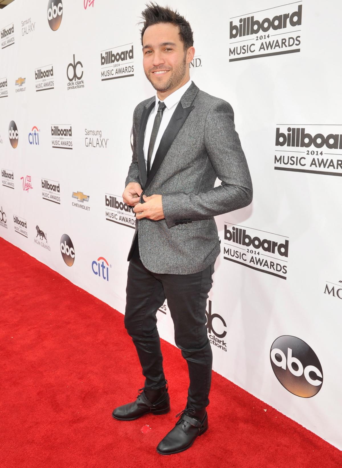 2014-billboard-music-awards-red-carpet-Pete Wentz of Fall Out Boy