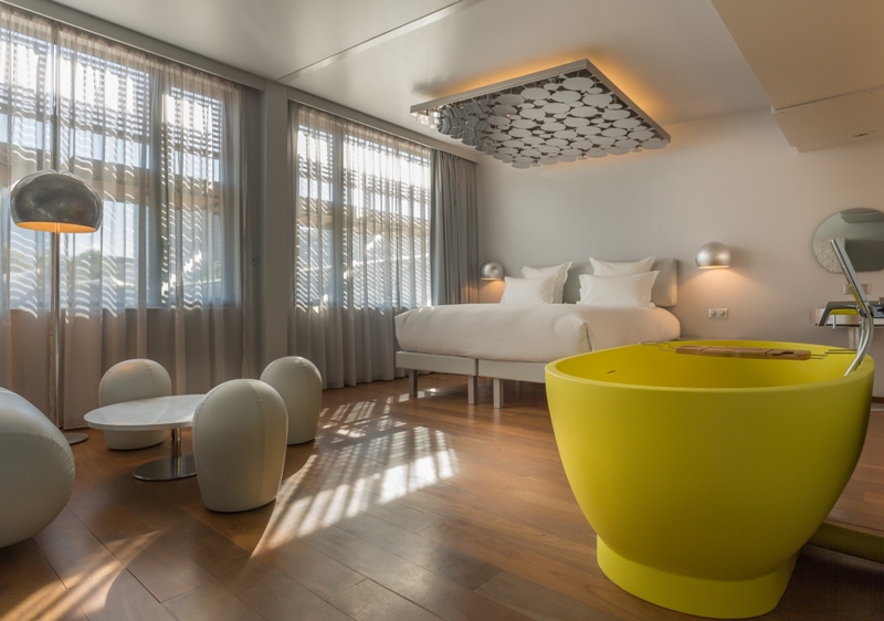A Floating Hotel in Paris - designer silver suite