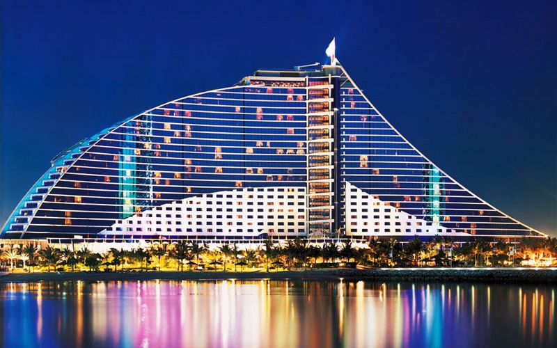 10-top-luxury-hotels-in-dubai-jumeirah-beach-hotel-toni-payne-travel