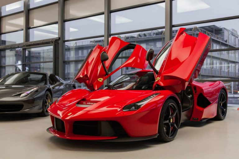 Ferrari Delivery – LaFerrari Video